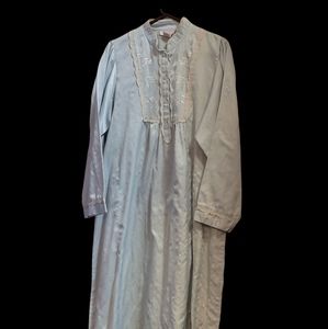 Vintage night gown